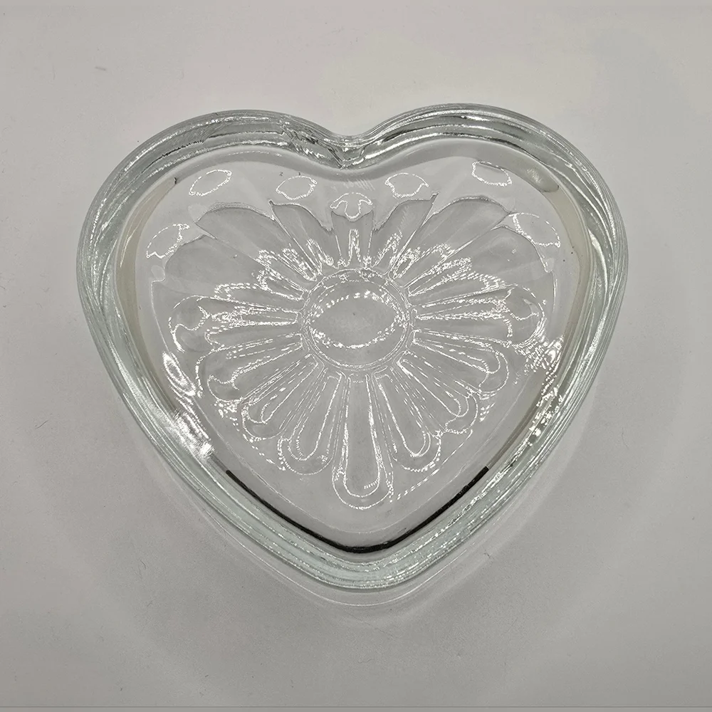 Vintage Candy Trinket Dish Glass - Heart Shaped Design - No Chips Or Cracks EUC